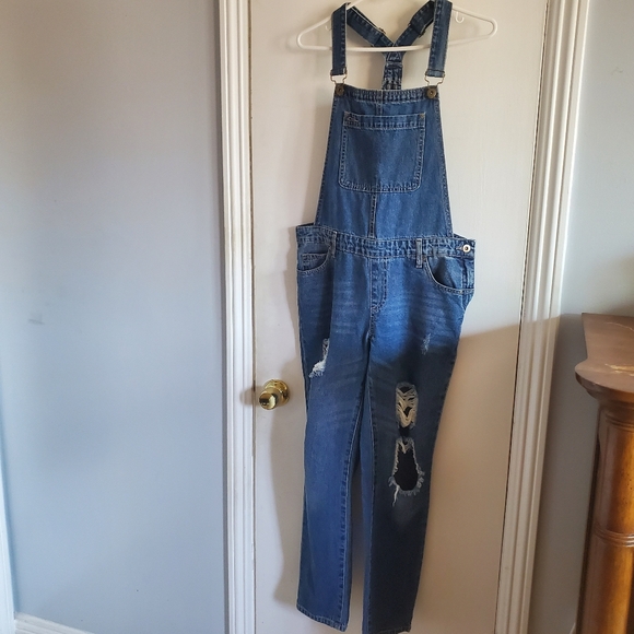 JustFab Blue Distressed Mid Wash Denim Bib Overalls Size 27 - Picture 1 of 9